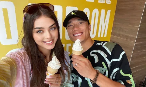 Vợ Tây của Bùi Tiến Dũng khoe nhan sắc gây thương nhớ, xinh xắn rạng ngời