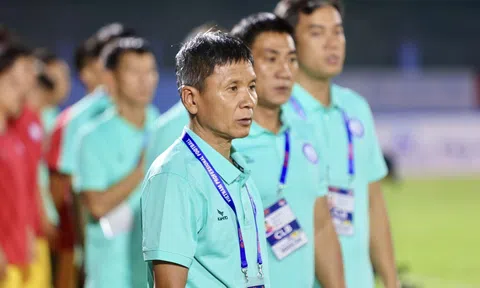 Nộp đơn từ chức thuyền trưởng CLB Khánh Hòa, HLV Võ Đình Tân nói gì?