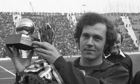 'Hoàng đế bóng đá' Franz Beckenbauer qua đời, làng túc cầu tiếc thương