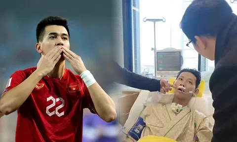 Tiến Linh có hành động ý nghĩa với cầu thủ trẻ Việt Nam bị đột quỵ ở Nhật Bản