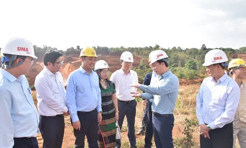 Bộ trưởng Bộ Tài nguyên và Môi trường đã làm việc với UBND tỉnh Đắk Nông và Công ty Nhôm Đắk Nông - TKV.