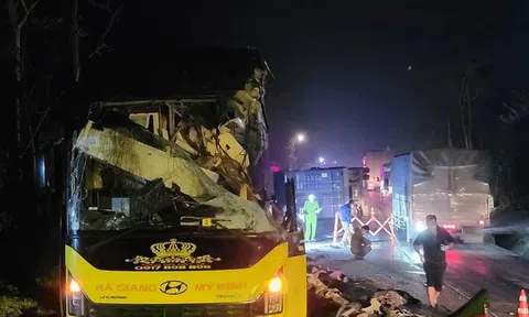 Vụ tai nạn ở Tuyên Quang: Trắng đêm giải cứu nạn nhân, cập nhật hình ảnh hiện trường, nguyên nhân sơ bộ