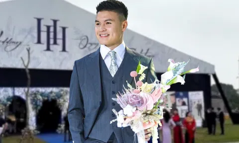 Quang Hải cực soái, cùng nhân vật đặc biệt đến nhà Chu Thanh Huyền đón dâu bằng chiếc Rolls Royce 14 tỷ