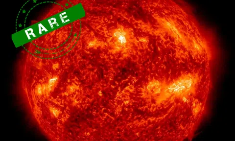 Chiêm ngưỡng cảnh tượng hiếm có: Phun trào từ Mặt trời, Trái đất có ảnh hưởng?
