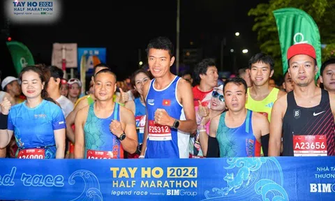 Hứa Thuận Long duy trì chuỗi thành tích ấn tượng tại Tay Ho Half Marathon 2024