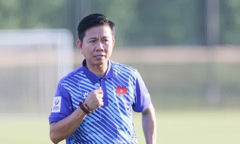 HLV Hoàng Anh Tuấn bất ngờ muốn dừng công việc với VFF