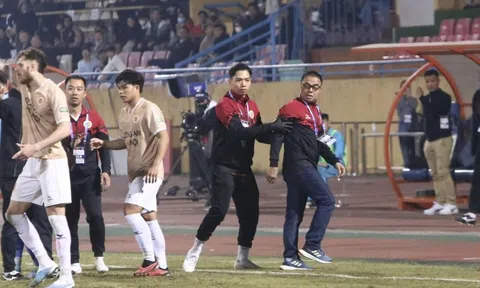 Xác định xong người thay thế HLV Kiatisak ở CAHN