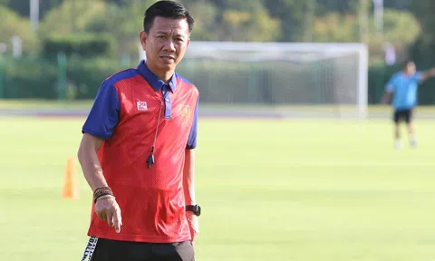 HLV Hoàng Anh Tuấn tới Nghệ An