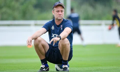 HLV Mano Polking bất ngờ đổi kế hoạch với CAHN