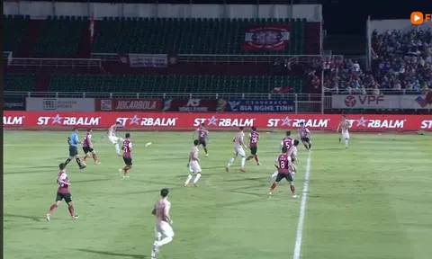 Trọng tài mắc sai lầm, CAHN mất oan bàn thắng trước CLB TPHCM