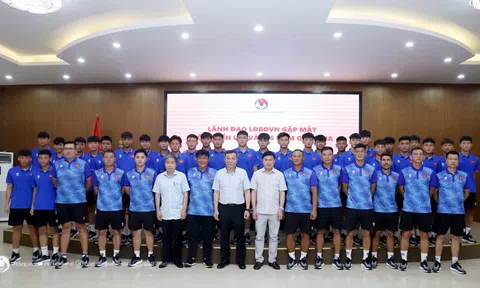 VIDEO: Chủ tịch VFF động viên U16 và U19 Việt Nam trước giải Đông Nam Á