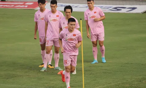 VIDEO: Cận cảnh ngày tập luyện thứ 2 của ĐT Việt Nam