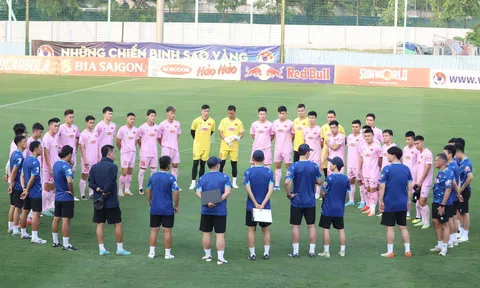 ĐT Việt Nam chia tay 1 thành viên