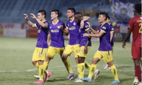 Không thể ngừng ghi bàn, Hà Nội thu hẹp điểm số với Nam Định trên BXH