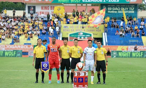 VFF mời trọng tài ngoại điều hành V-League?