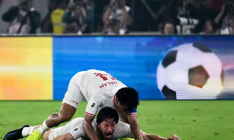 Sao nhập tịch 3 triệu euro nhắc chuyện 'dở khóc dở cười' ở Indonesia