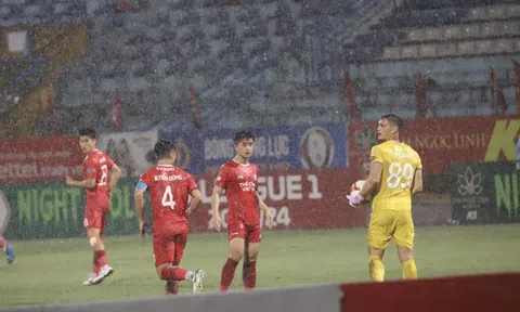 Patrik Lê Giang quá xuất sắc trong ngày HLV Kim Sang Sik dự khán