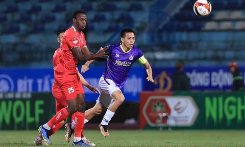 Hải Phòng vs Hà Nội: Căng thẳng từ dưới sân lẫn trên khán đài