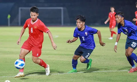 Nhà báo Campuchia vừa khen vừa chê đội nhà sau trận hòa Việt Nam