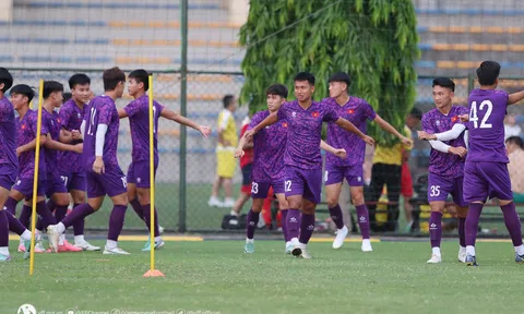 VIDEO: U19 Việt Nam tập luyện với gần đủ quân số