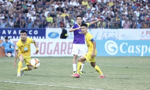 Văn Quyết trượt pen, Hà Nội FC mất cúp vào tay Thanh Hóa