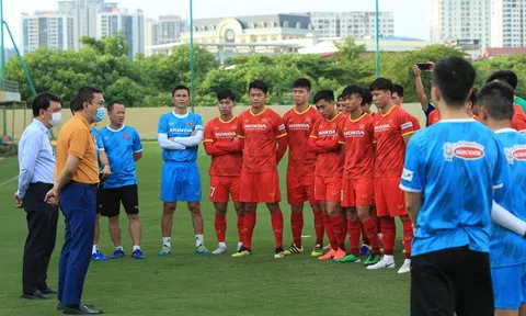 2 cựu tuyển thủ từ chối lên ĐT Việt Nam