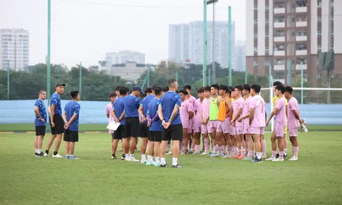 Cầu thủ Việt Nam không lên tuyển vì lý do bất khả kháng