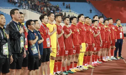 Hé lộ danh sách ĐT Việt Nam đầu tiên của HLV Kim Sang Sik