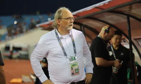 HLV Philippines lên tiếng khi thua đau ĐT Việt Nam?