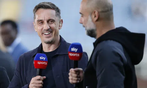 Gary Neville khuyên nhủ tân CEO M