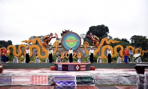 Ngẫm lại lịch sử ra đời đặc biệt của Ngày thơ Việt Nam
