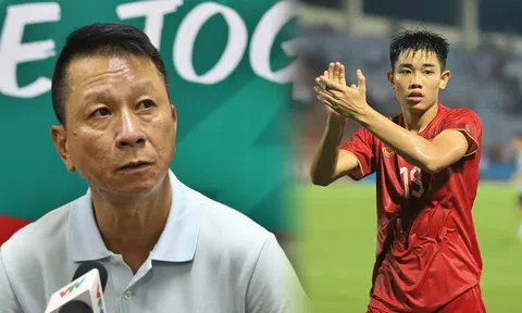 Vừa công khai chỉ trích học trò, HLV Quảng Nam bất ngờ nhận án phạt nặng từ VFF