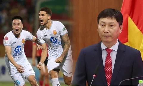 HLV Kim Sang Sik khoanh vùng cầu thủ Nam Định, 'chấm' tiền vệ từng bị HLV Troussier bỏ rơi?