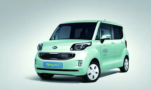 Kia hồi sinh mẫu xe ‘tí hon’ Ray EV - ô tô điện đầu tiên của người Hàn