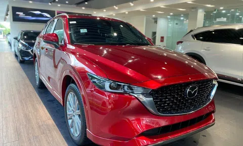 Mazda CX-5 giảm giá "sập sàn", quyết giữ vững ngôi vương doanh số