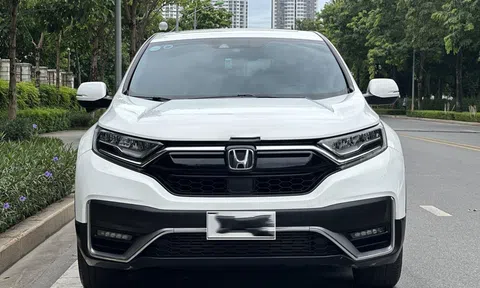 Xe mới khuyến mãi khủng, Honda CR-V cũ rao bán lại với mức giá khó tin