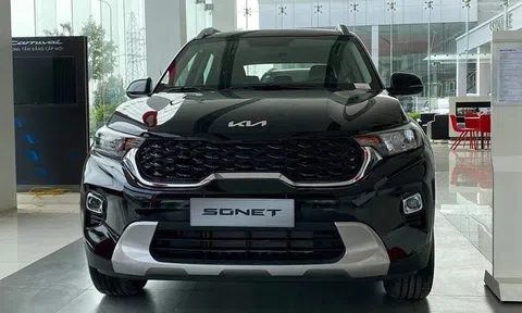 Dẫn đầu phân khúc, Kia Sonet vẫn ưu đãi kỷ lục đấu Toyota Raize