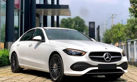 Xe sang Mercedes C-Class "dò đáy" giá mới, giảm cao nhất lên tới 110 triệu đồng