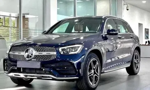 Lỗi bơm nhiên liệu, hơn 4.000 xe Mercedes tại Việt Nam ‘lãnh án’ triệu hồi