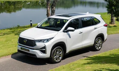 Chiêm ngưỡng ảnh thực tế của 'cựu vương' Toyota Innova 2023 tại Việt Nam ngay trước ngày ra mắt