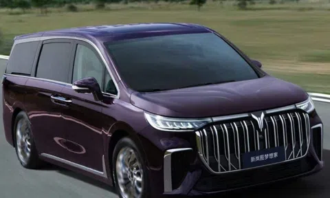 MPV của thương hiệu đang bán xe tại Việt Nam ra mắt bản nâng cấp, sang trọng không kém Maybach