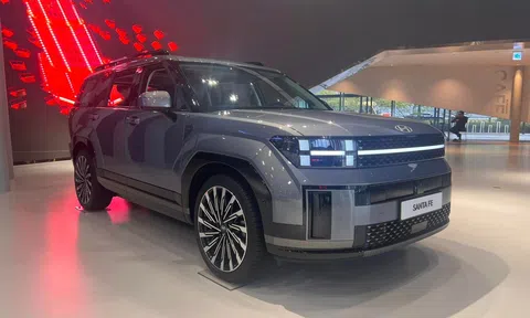 Ảnh thực tế Hyundai Santa Fe 2024 thế hệ mới, bao giờ mới về Việt Nam?