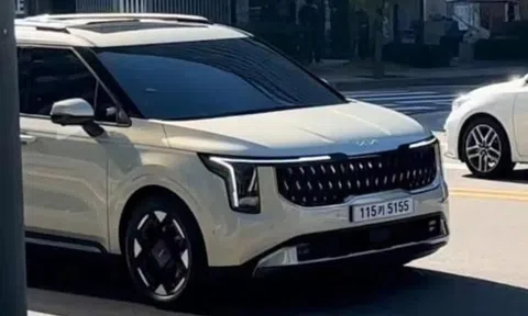 Kia Carnival 2024 bất ngờ lộ diện với thiết kế mới, dự sẽ ra mắt cuối năm nay