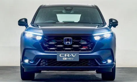 Bất chấp giá cao, Honda CR-V 2023 bản hybrid vẫn bán ‘đắt như tôm tươi’ tại thị trường này