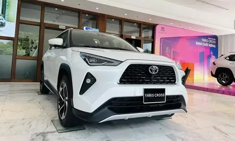 "Tân binh" Toyota Yaris Cross tung ưu đãi khủng, quyết so kè Creta, Seltos