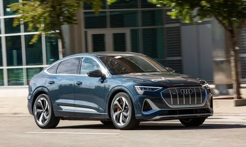 Xe điện hạng sang Audi e-tron "rớt" giá không phanh sau hơn 3 năm lăn bánh