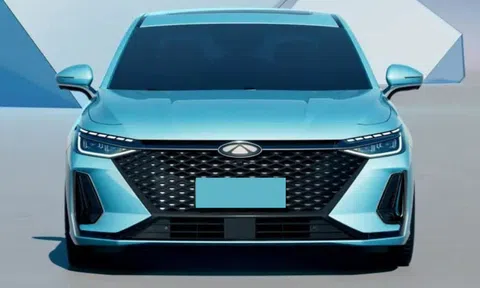 Chery công bố hình ảnh Fengyun A8 - sedan ngang cỡ Toyota Camry với giá quy đổi chỉ từ 436 triệu đồng