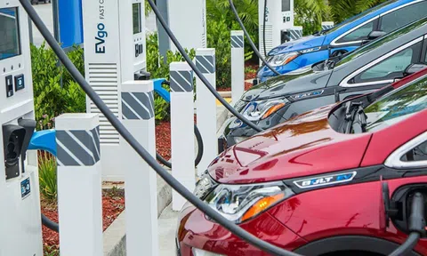 Quá trình chuyển dịch sang ô tô điện đang chững lại vì lý do gì?