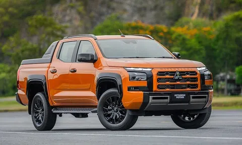 Bán tải đối thủ của Ford Ranger sắp có phiên bản hybrid sạc điện