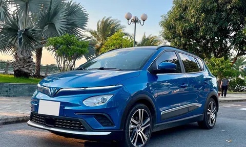 Vinfast VF e34 chạy lướt rao bán giá khó tin chỉ sau 1 năm lăn bánh